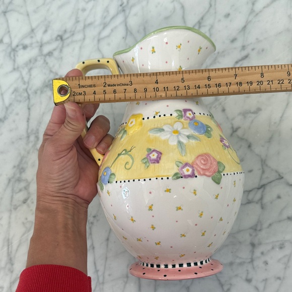 Mary Engelbreit Large 9.75" Pitcher 1999 Meadow Hostess Floral White Yellow - Picture 8 of 8
